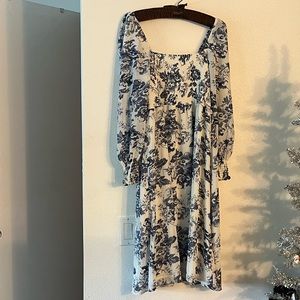 {OPT} Anthropologie Brand New Classic Smocked Midi Dress